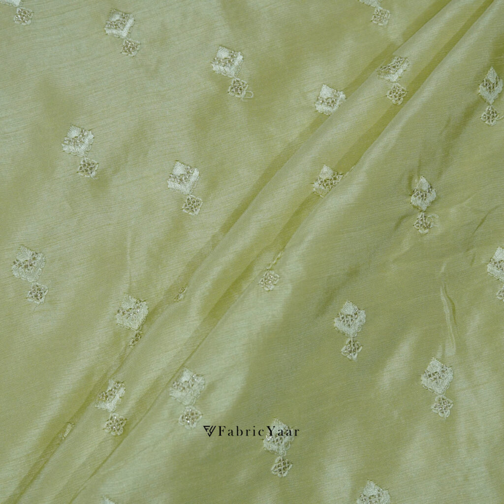 Giza Cotton Plain Vibrant Mahroon Kurta / Shirt Fabric (Width 58 Inch)